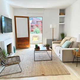 Apartamento Socotor, céntrico, vistas , garaje y Wifi, Hotel in Formigal
