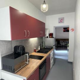 Le Brumby - Internet Netflix draps serviettes café, hotel a Joigny