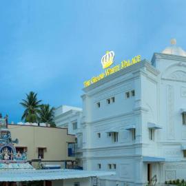 The Grand White Palace, hotel v destinaci Sīrkāzhi