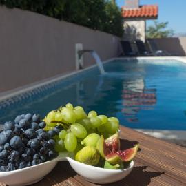 LIFE - NEW and LUXURY holiday house