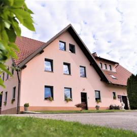 Kmetija Podobnik, hotel in Idrija