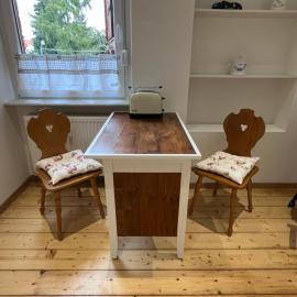 Aken에 위치한 호텔 Appartement Antikverliebt Aken