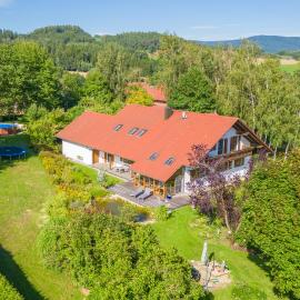 Ferienwohnung Bayerwaldblick Hexental, hotel em Bogen