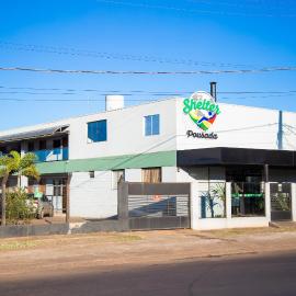 Shelter Hostel e Pousada, hotel v mestu Ponta Porã
