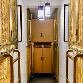 Budget Transient Capsule Room Mirasol Near BGC, hotel sa Maynila