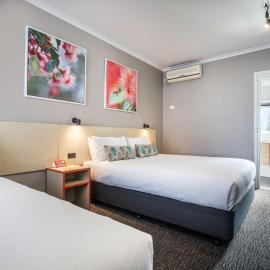 Nightcap at Ferntree Gully Hotel Motel، فندق في Fern Tree Gully