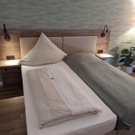 PaGa Hotel & Restaurant, hotel i Ehrenburg