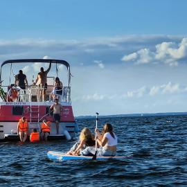 Houseboats at Malchin Marina by Kuhnle-Tours, hotel in Malchin