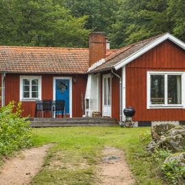 Chalet Ängsjömåla by Interhome, hotel i Eringsboda
