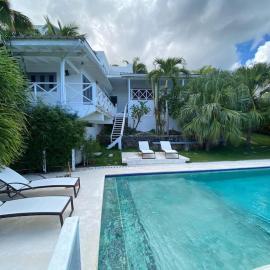 Spectacular Cozy Sea View Staffed Villa