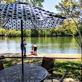 Spacious Lakeside Country Getaway!, Hotel in Hot Springs