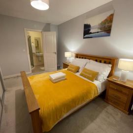Holiday Home In Cardiff, Sleeps 8, Hotel in Cardiff