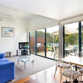 Anchorage Motel & Villas Lorne, хотел в Лорн