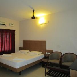Hotel Subam: Palni şehrinde bir otel