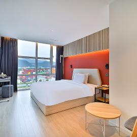 Browndot Signature Hotel, hotel en Changwon