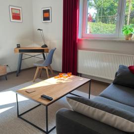 Appartement Am Weinberg, hotel u gradu Radebojl