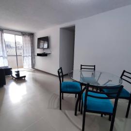 Apartamento con piscina, frente a CC Mayorca – hotel w mieście Sabaneta