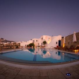 Anemousa Hotel, hotel di Chora Folegandros