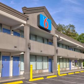 Motel 6 Morgantown، فندق في مورغانتاون