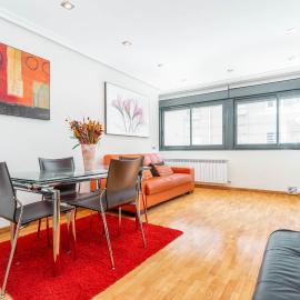 Apartamento con garaje, hotel em Luanco