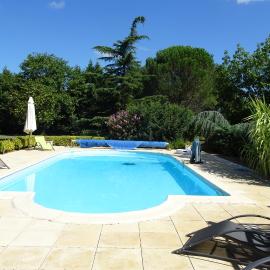 Suite privée dans spacieuse maison du Périgord, avec piscine, hotel v destinaci Bergerac