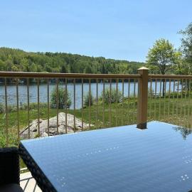 Viesnīca Equipped condo du lac St-Pierre à Mont-Carmel, Kamouraska RCM pilsētā Mont-Carmel