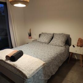 Chambre au calme au coeur des vignes, Hotel in Myans
