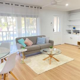 Pet friendly home in Albury, khách sạn ở Lavington