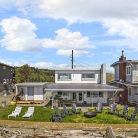 New DRIFTWOOD SHORES ROAD HOUSE CAMANO, hotel en Driftwood Shores