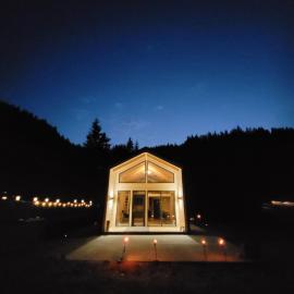 Cazare Cabana Pensiuni Vatra Dornei Bucovina cu Ciubar, Hotel in Iacobeni