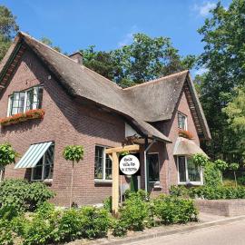 Huize Villa Vos: Hellendoorn şehrinde bir otel