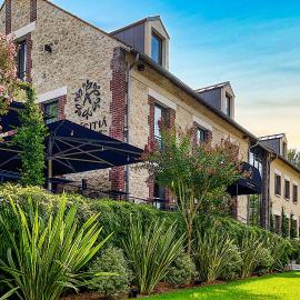 Viesnīca Amicitia - Hôtel & Restaurant pilsētā Liladama