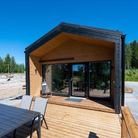 Himoskuutio 4 inc outdoor jacuzzi