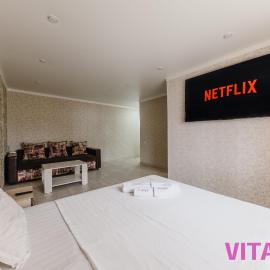 Однокомнатная квартира в центре Лото, hotel in Petropavlovsk