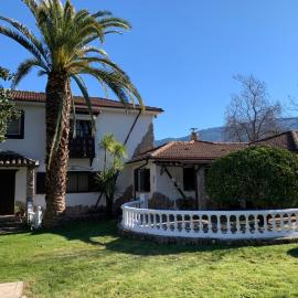 Casa del Pintor Antonio Mesa, hotelli kohteessa Mombeltrán