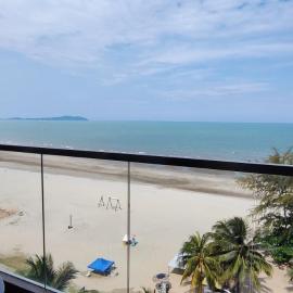 TIMURBAY KUANTAN -BEACHFRONT PARADISE GETAWAY, hotel in Kuantan