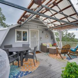Mariposa Home: Furnished Patio & Sierra Mtn Views, hotel in Mariposa