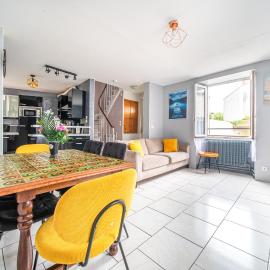 Location Cosy Paris - Villa Saphir, hotel in Saint-Michel-sur-Orge