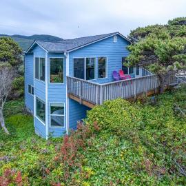 The Lakeside Caboose, hotel in Rockaway Beach