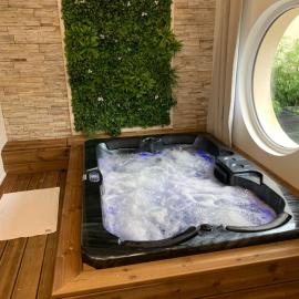 Chambre romantique avec Jacuzzi privée, hotel in Messy