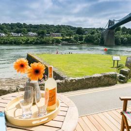 Noddfa, hotel in Menai Bridge