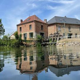 Le Gite du Moulin de la Pisciculture de Monchel sur Canche, hotelli kohteessa Conchy-sur-Canche