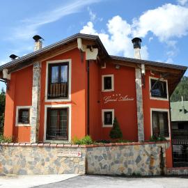 Garnì Astoria Hotel & SPA, хотел в Рокарасо