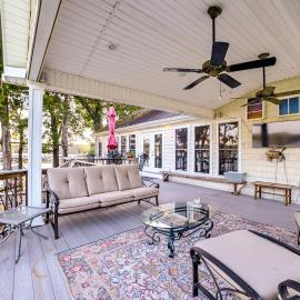 Pet-Friendly New Concord Vacation Rental on Lake!, hotel in New Concord