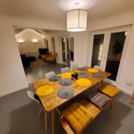 5 bedroom, recently renovated house close to Hastings Beach, hotel in Hastings