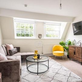 Bath में, होटल Beautiful Character 3 Bed City Centre Apartment