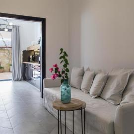 Aura Spacious 2 Bedroom Apartment