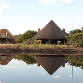 Mattanu Private Game Reserve, hotel in Barkly West