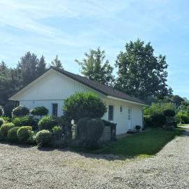 Ferienhaus Inger - stilvolles und modernes Ferienhaus mit Terrasse und Gartennutzung, ξενοδοχείο σε Tarp