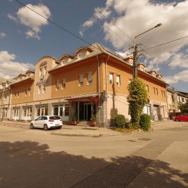 Hotel Vadászkürt Superior, hotel di Székesfehérvár